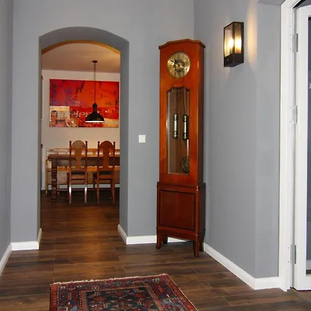 Birgit, * Wendorf (Kuhlen-Wendorf)